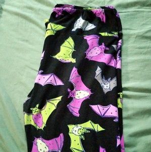 LulaRoe Tall & Curvy leggings